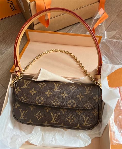 lv ivy bag|ivy wallet on chain bag.